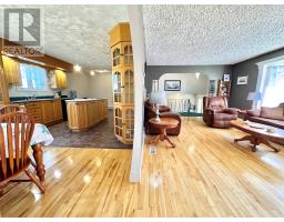 8 Gillingham Avenue thumbnail 11