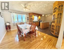 8 Gillingham Avenue thumbnail 2