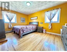8 Gillingham Avenue thumbnail 21