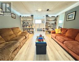 8 Gillingham Avenue thumbnail 32