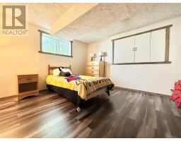 8 Gillingham Avenue thumbnail 35