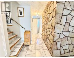 8 Gillingham Avenue thumbnail 4