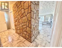 8 Gillingham Avenue thumbnail 5