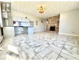 8 Gillingham Avenue thumbnail 6