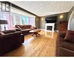 8 Gillingham Avenue thumbnail 9