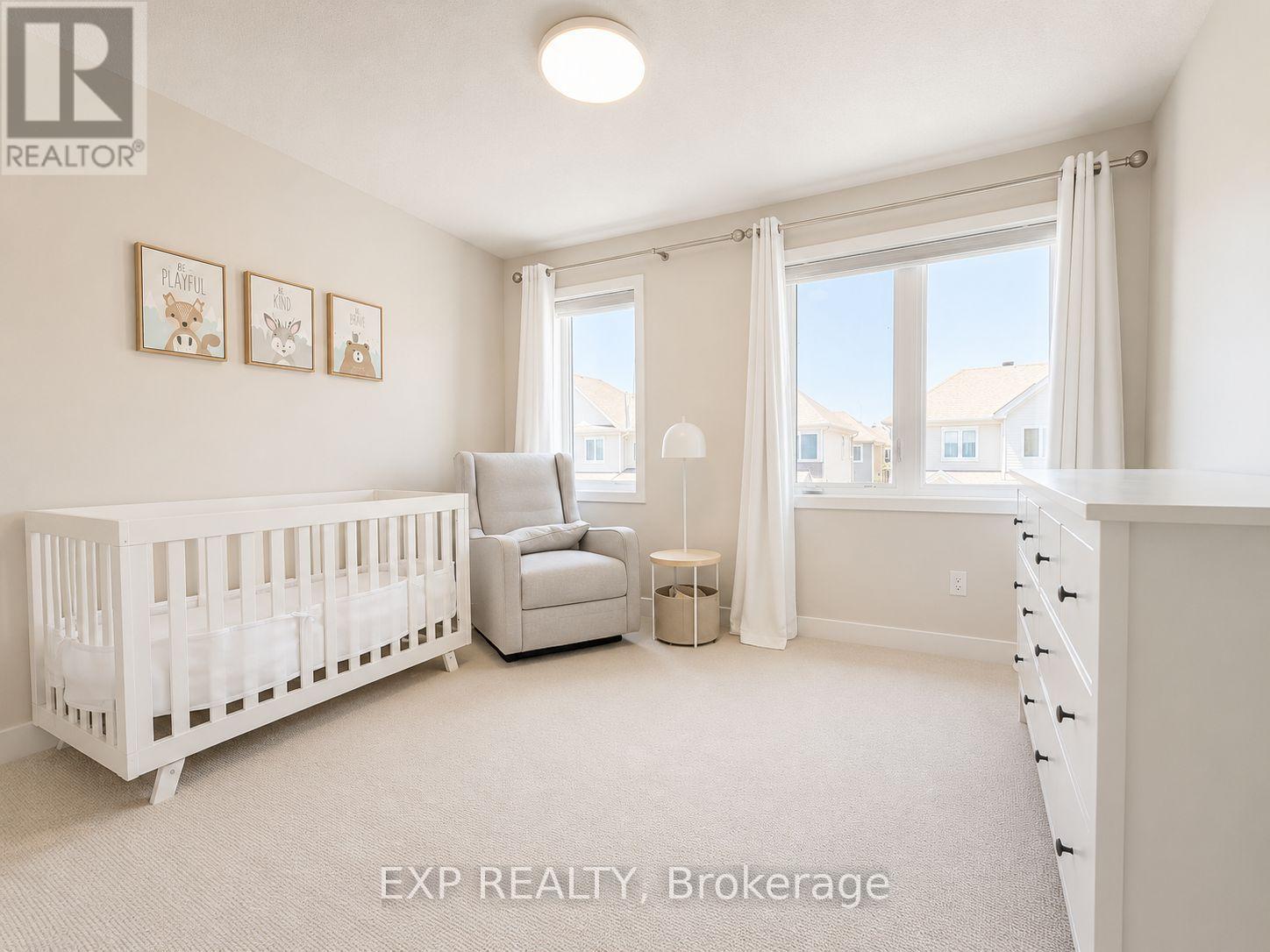 647 CREVIER WALK — photo 30 of 47