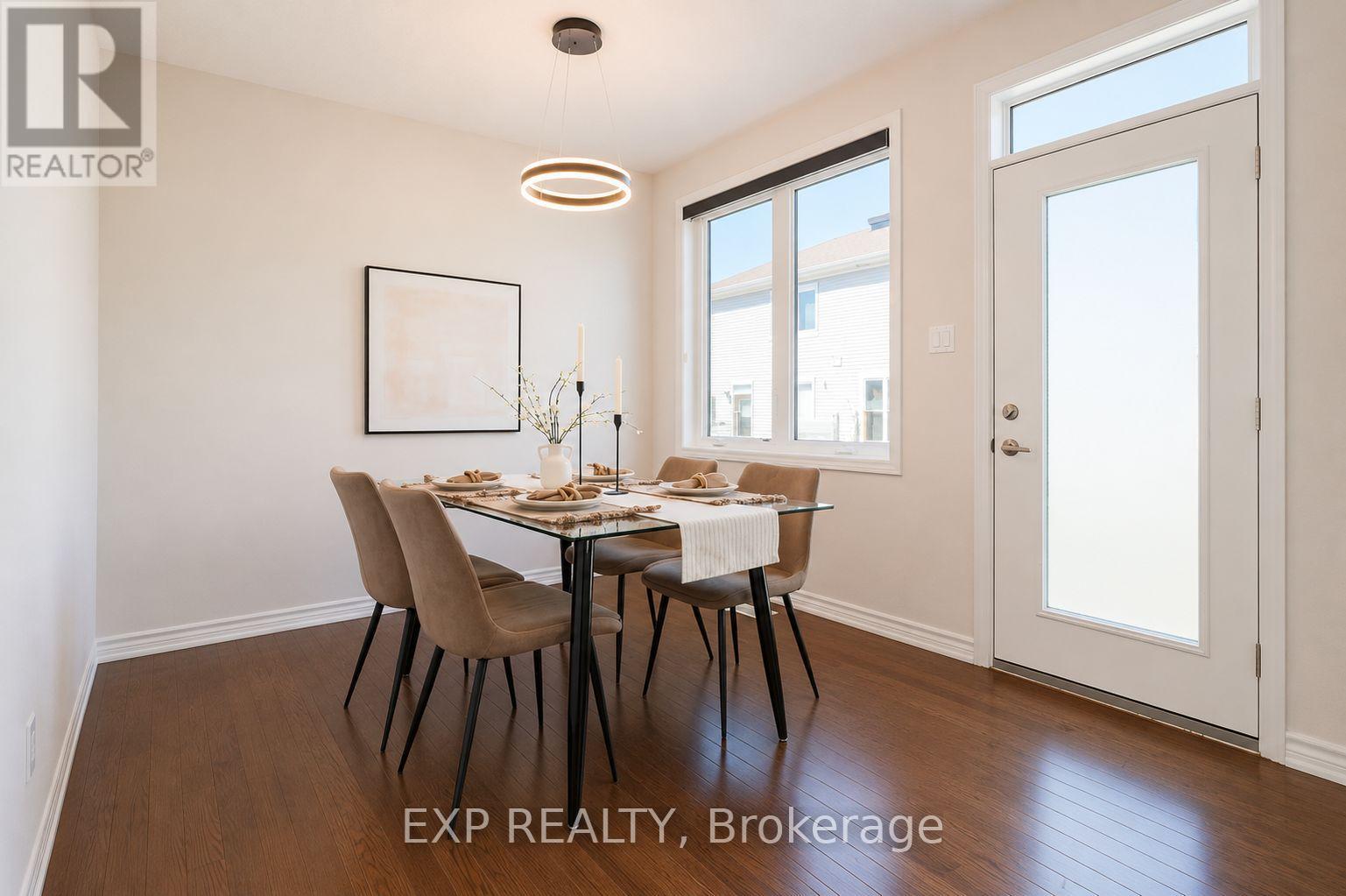 516 LOURY ROW — photo 15 of 44