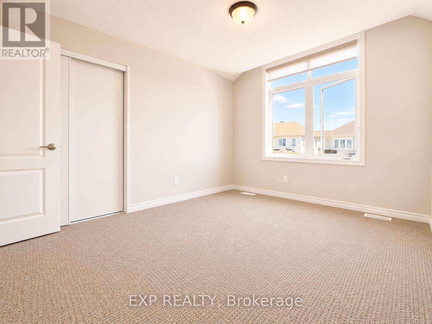 516 LOURY ROW — photo 26 of 44