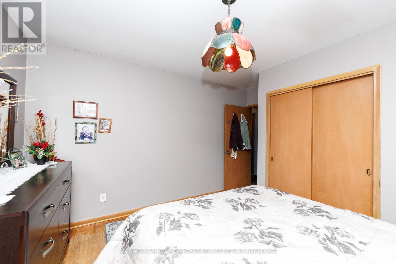 813 HARRIET STREET - 13