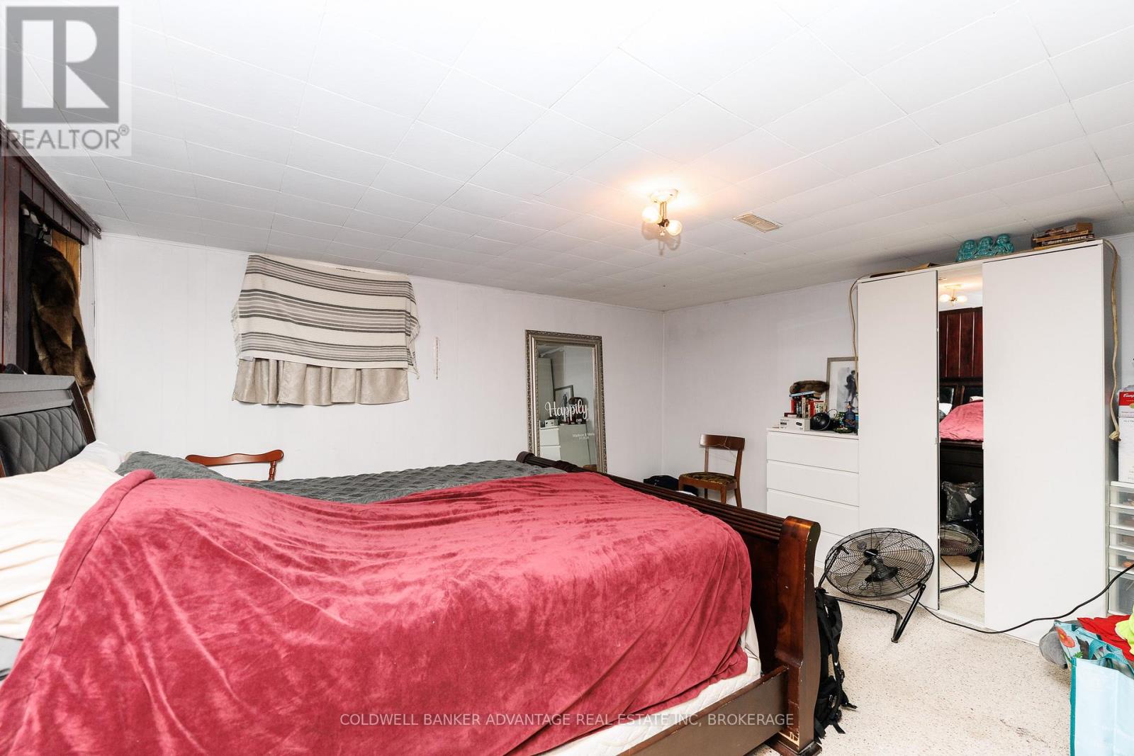 813 HARRIET STREET - 23