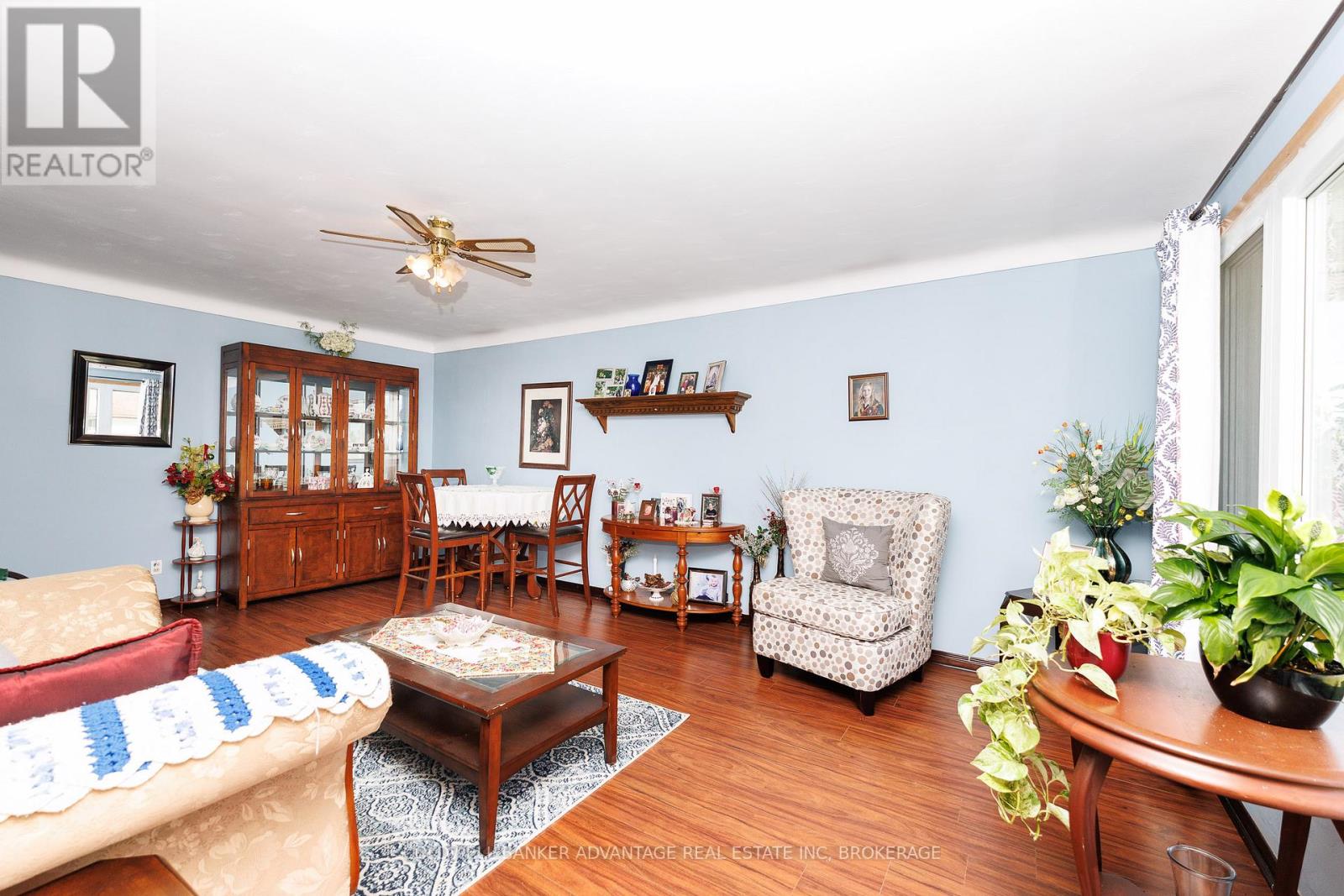 813 HARRIET STREET - 6