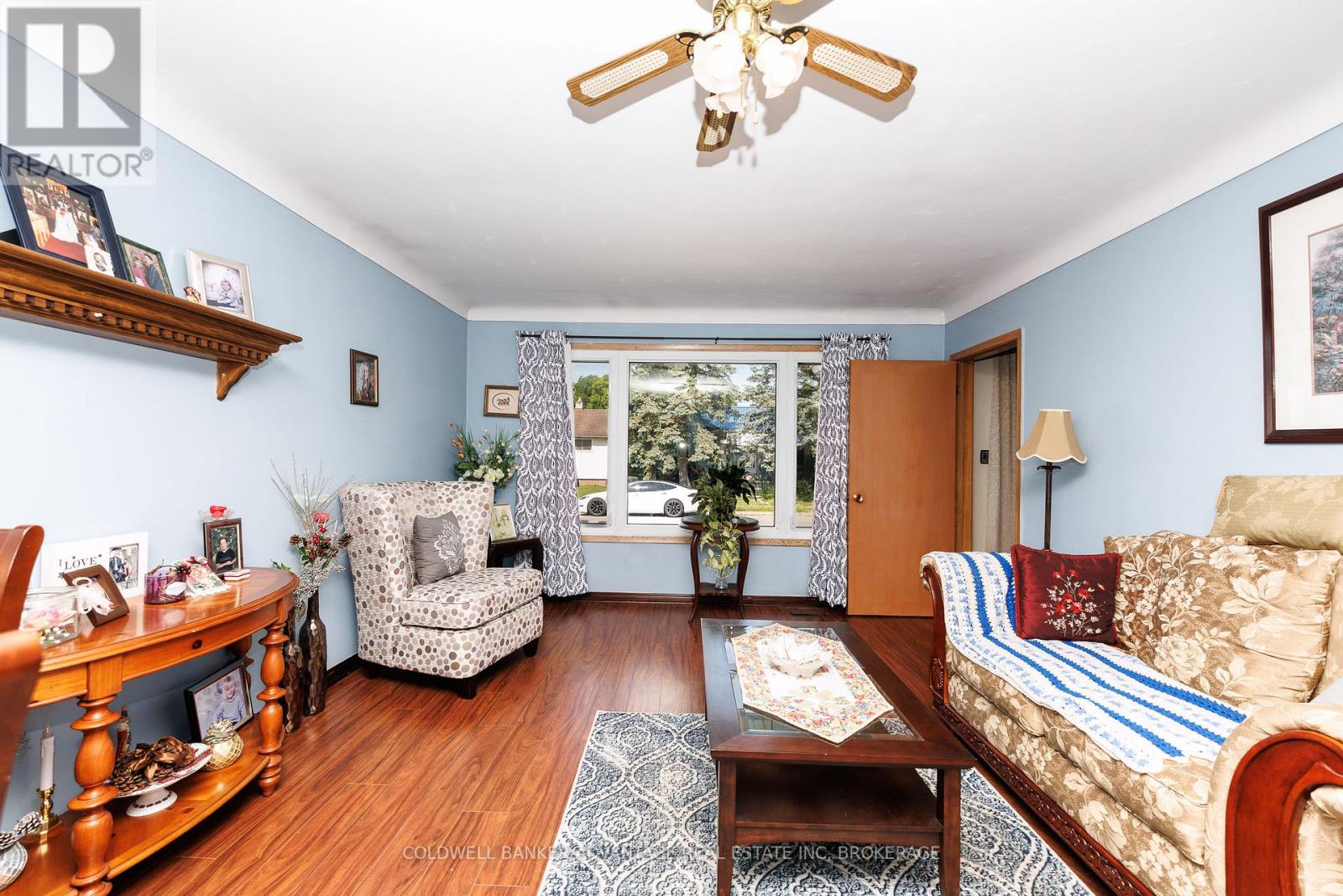 813 HARRIET STREET - 8