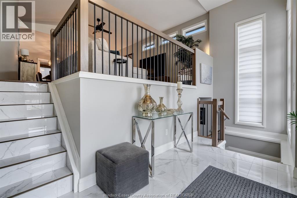 324 Patten CRESCENT - 2