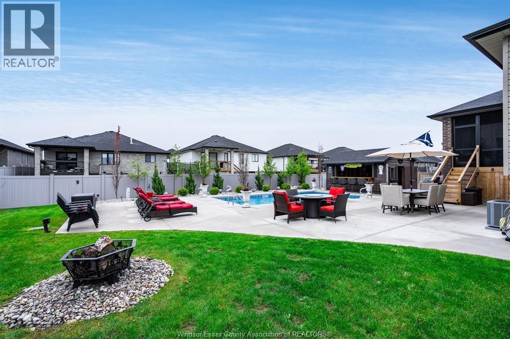 324 Patten CRESCENT - 35