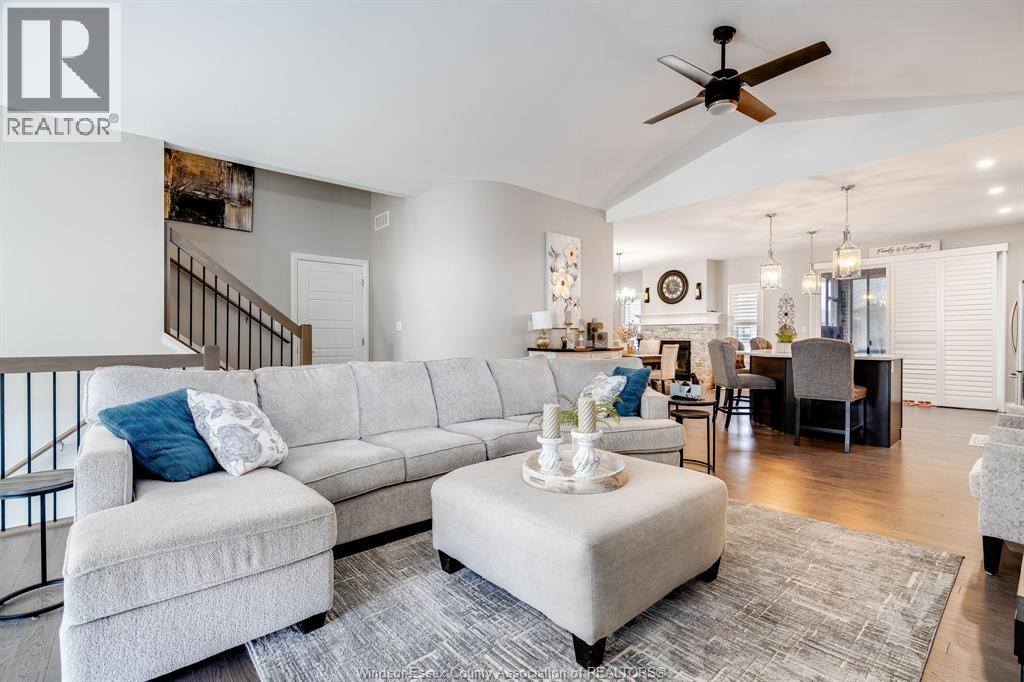 324 Patten CRESCENT - 4