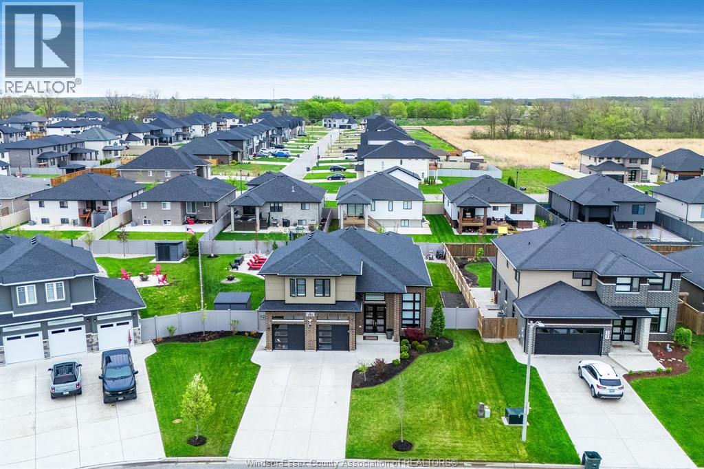 324 Patten CRESCENT - 45