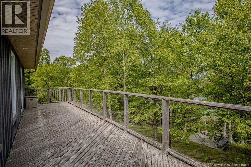 25 Bell Hill Road - Image 13