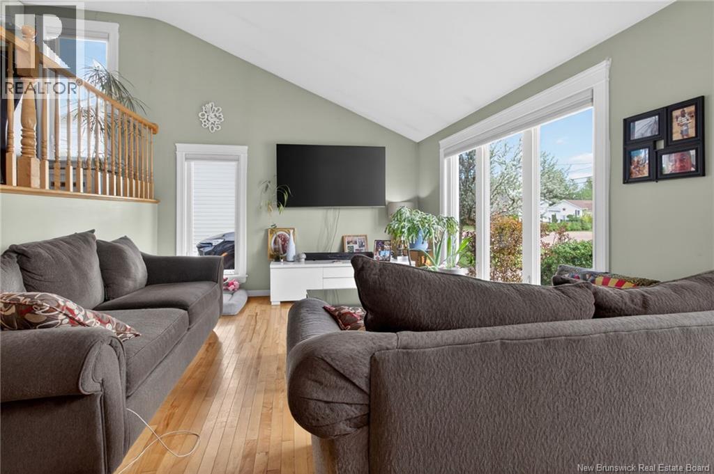 287 Maplehurst Drive - Image 10