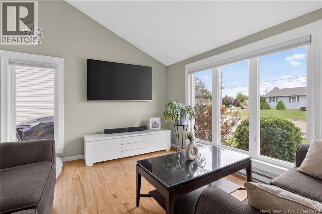 287 Maplehurst Drive - Image 11