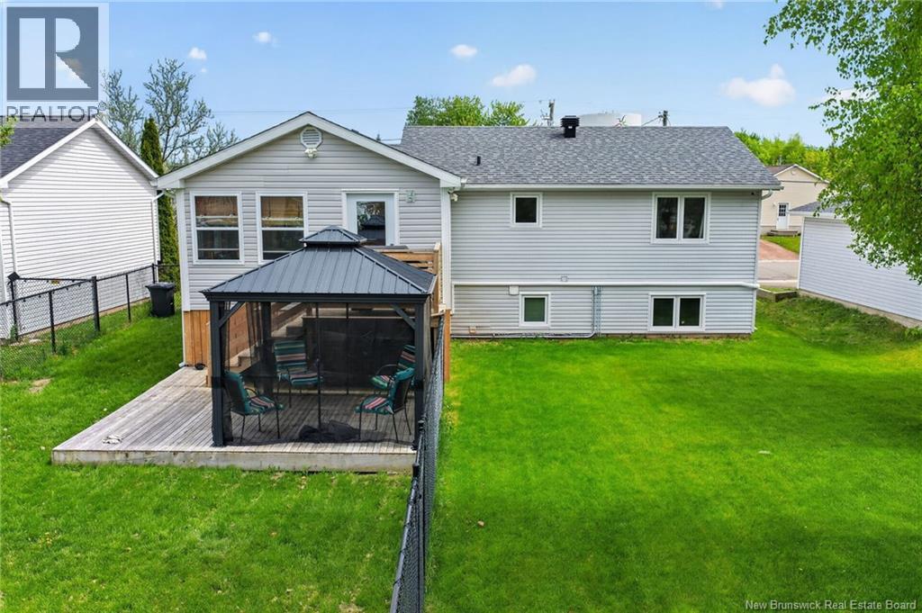 287 Maplehurst Drive - Image 4