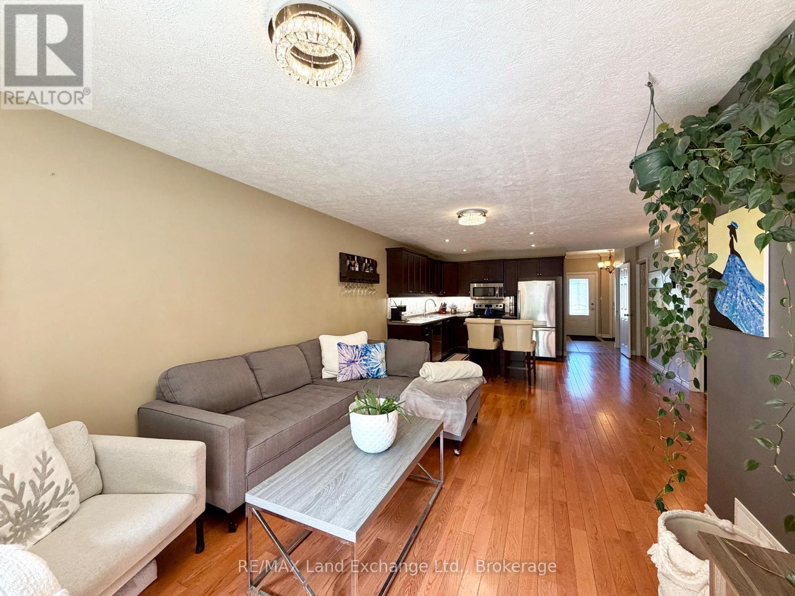 219 STICKEL STREET - 19