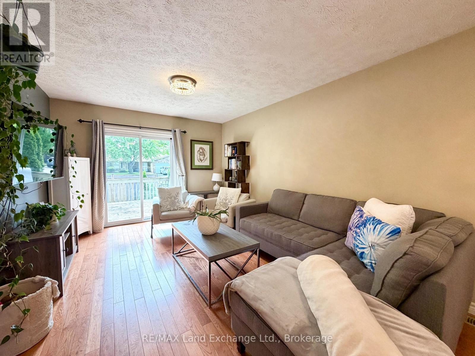 219 STICKEL STREET - 6