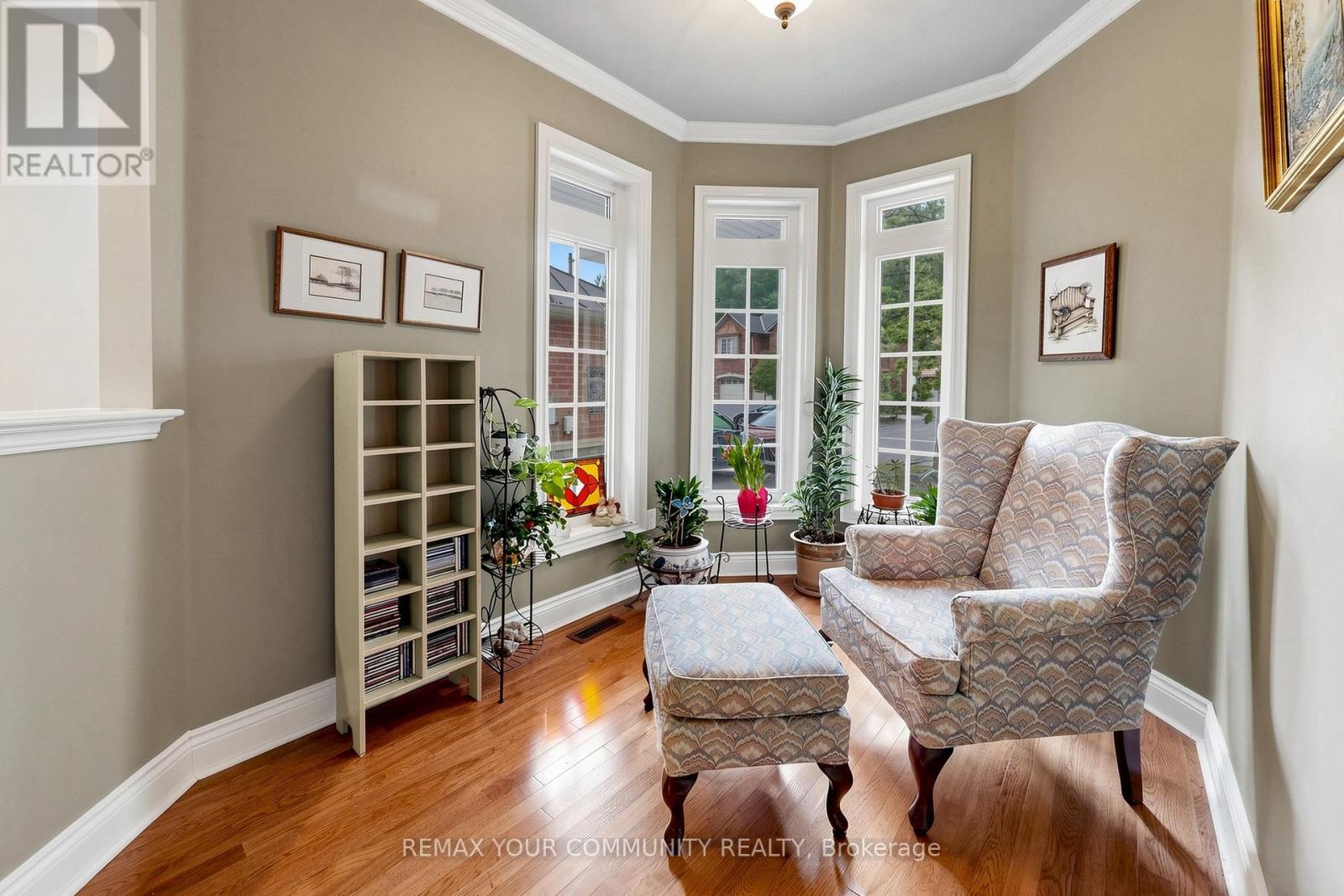 104 WESTBURY COURT - 12
