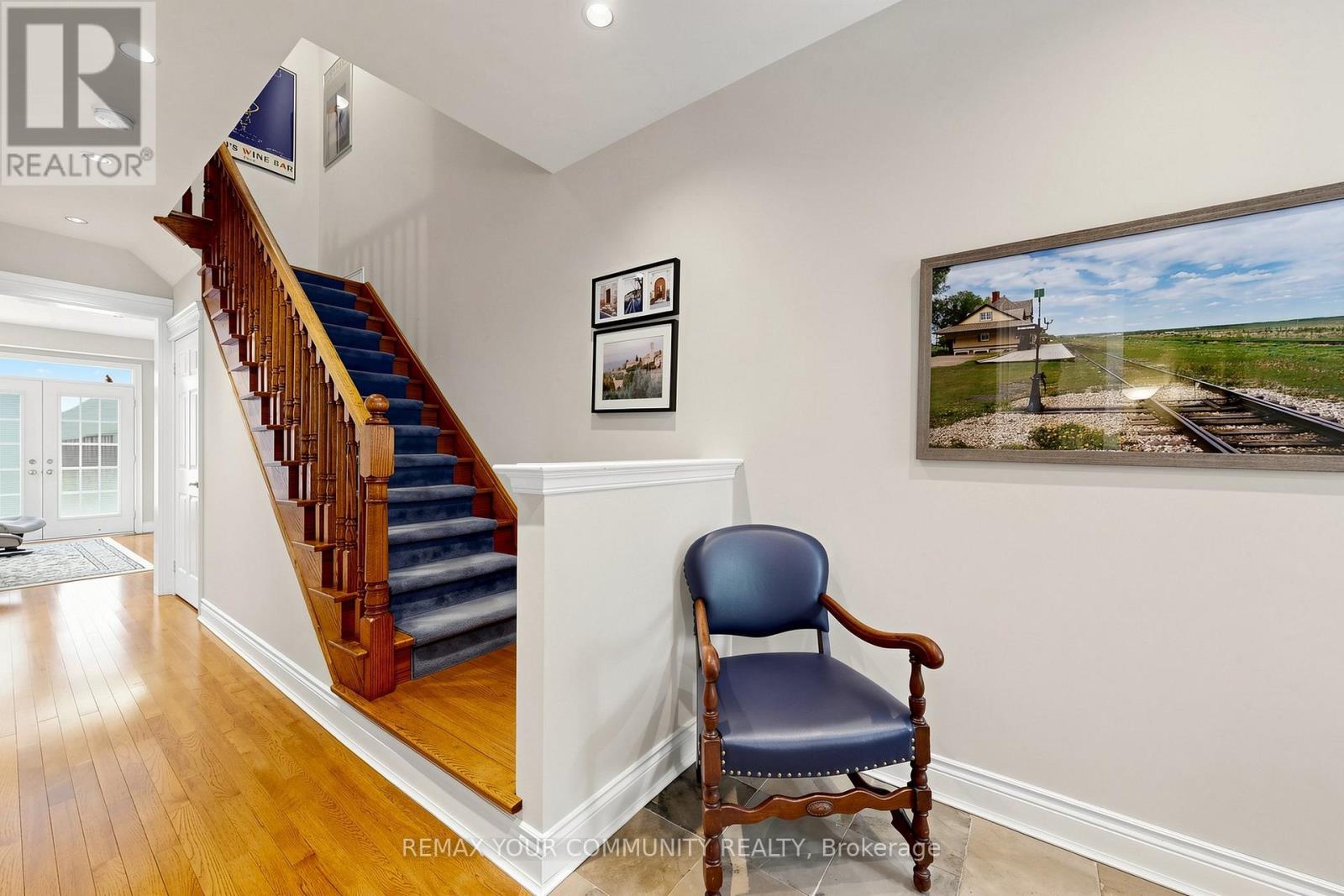 104 WESTBURY COURT - 24