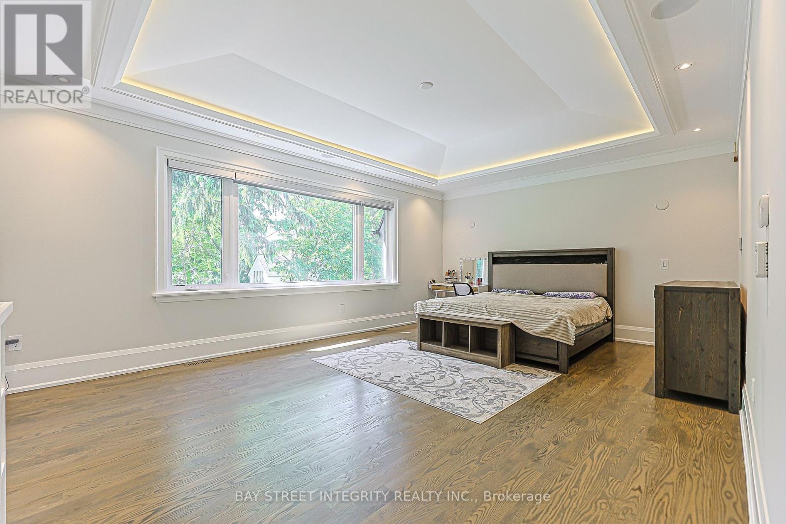 151 HORSHAM AVENUE - 23