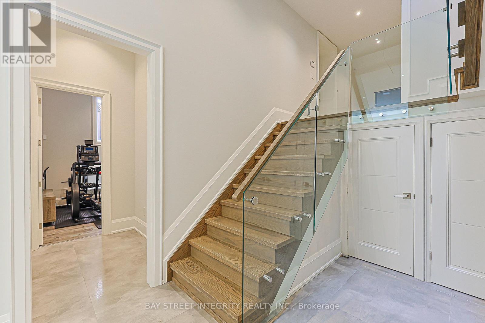 151 HORSHAM AVENUE - 36