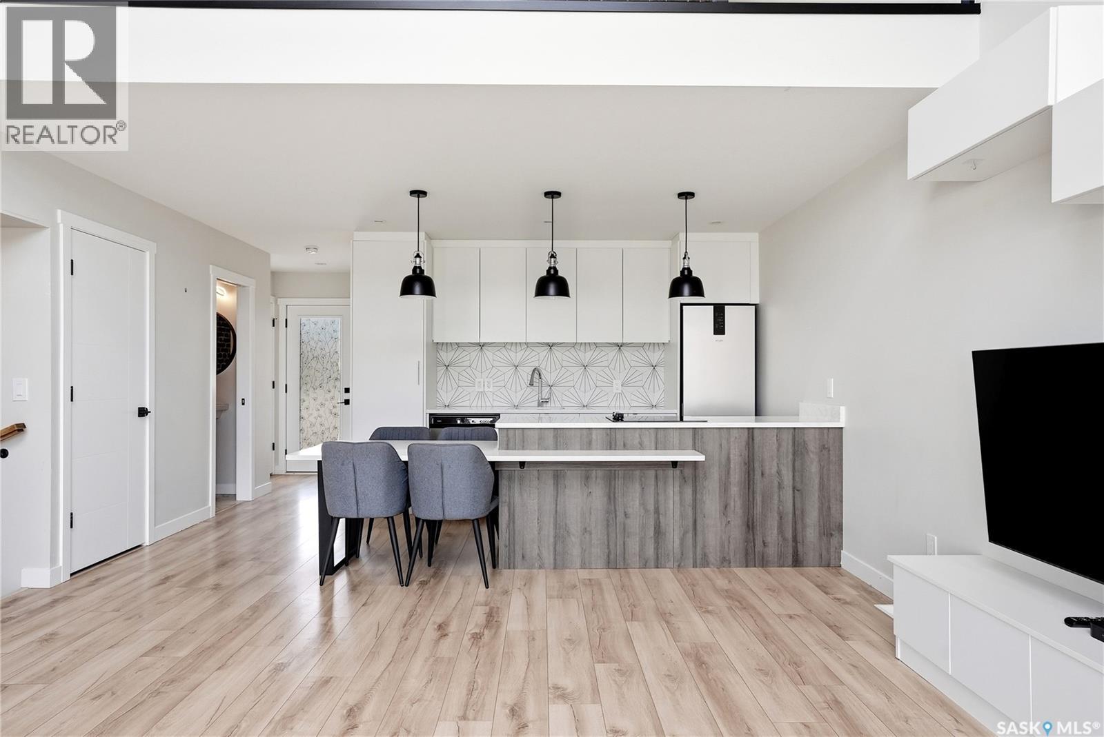 #103 Westfield ROAD - 10