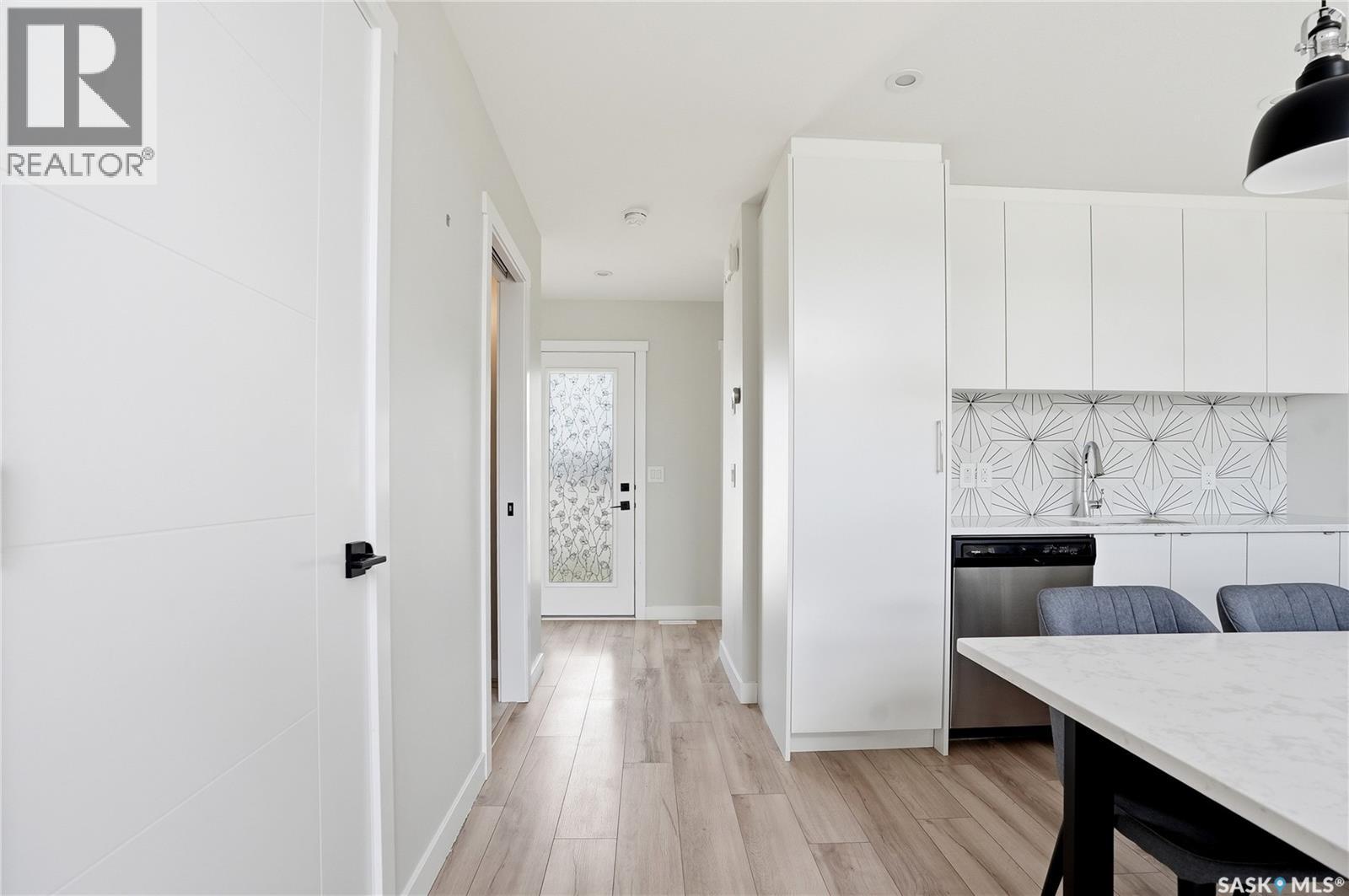 #103 Westfield ROAD - 18