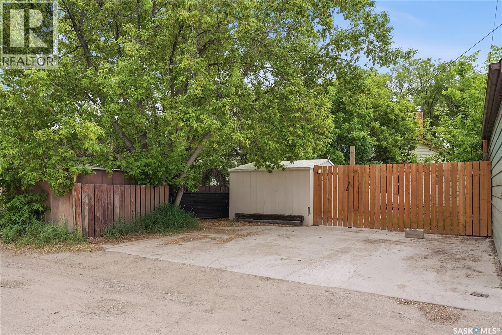 1614 Lorne AVENUE — photo 47