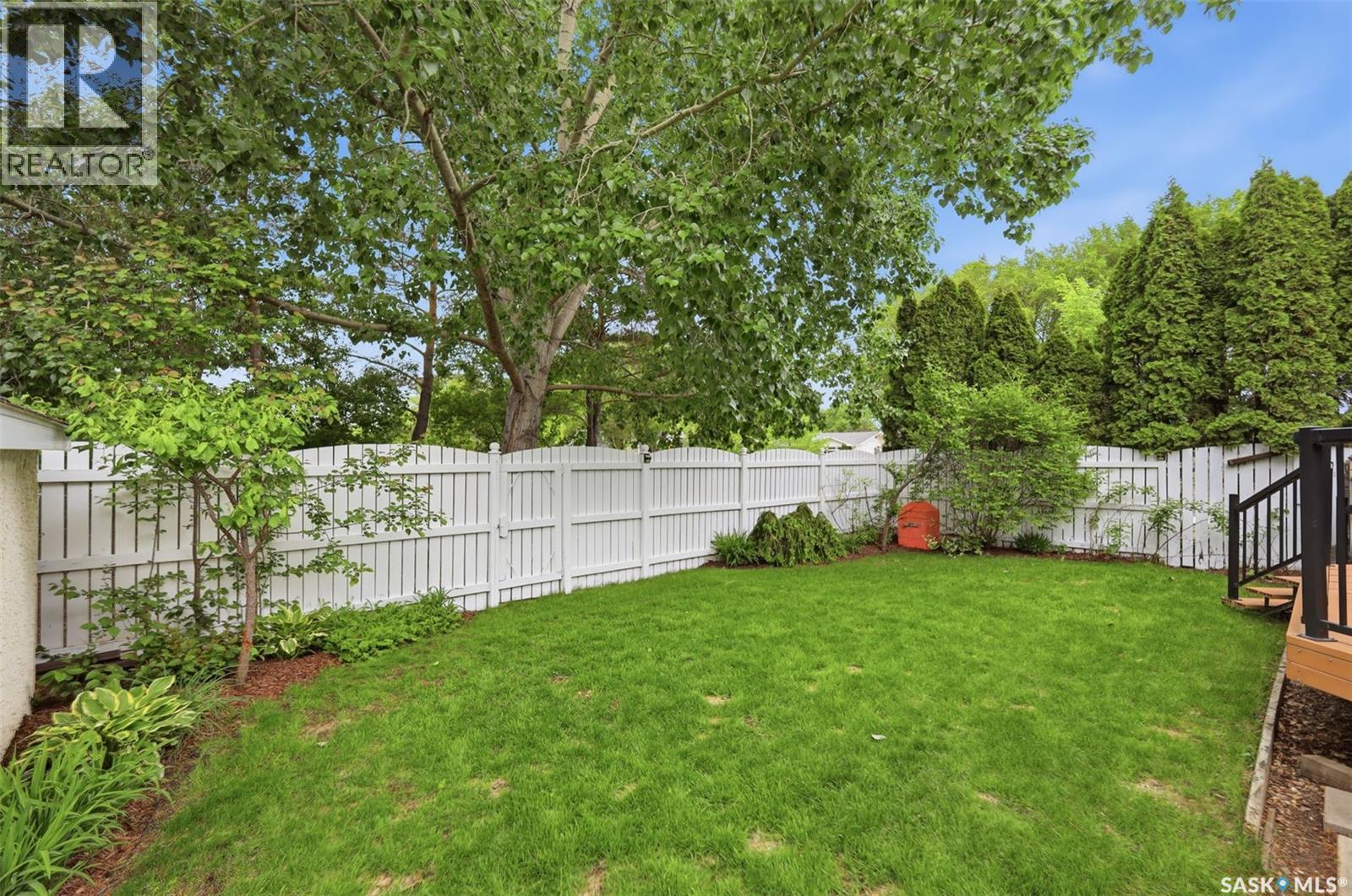 106 Mendel CRESCENT — photo 41