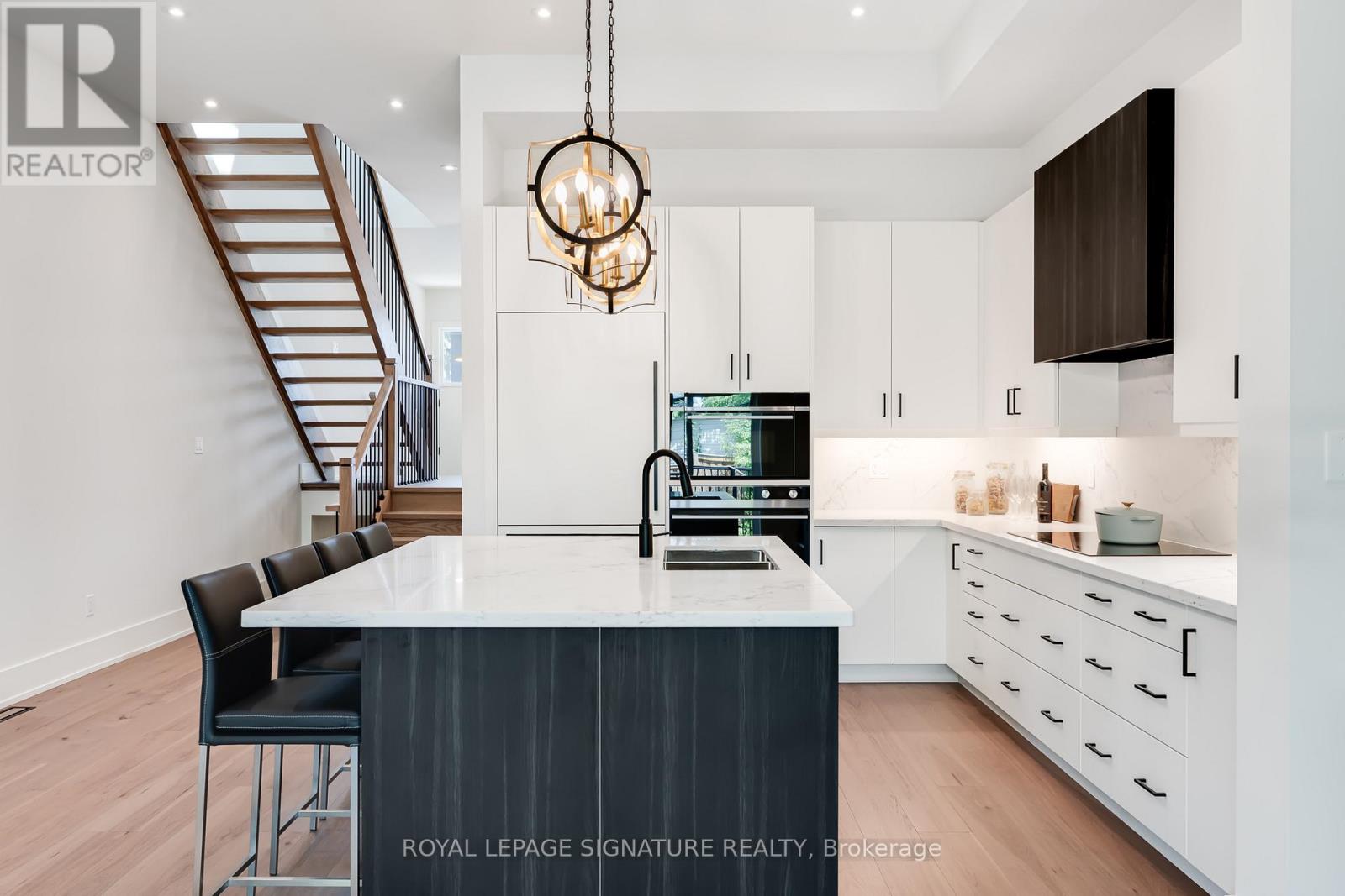 62 ASH CRESCENT - 13