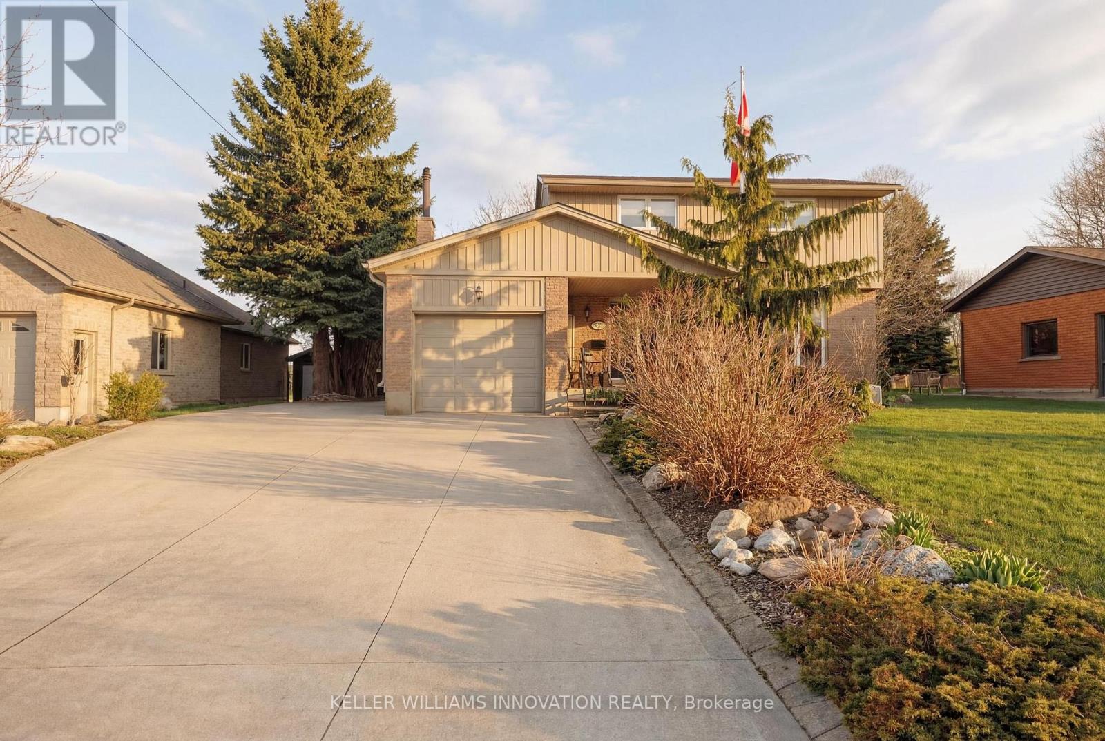 465 BOYNE AVENUE - 14