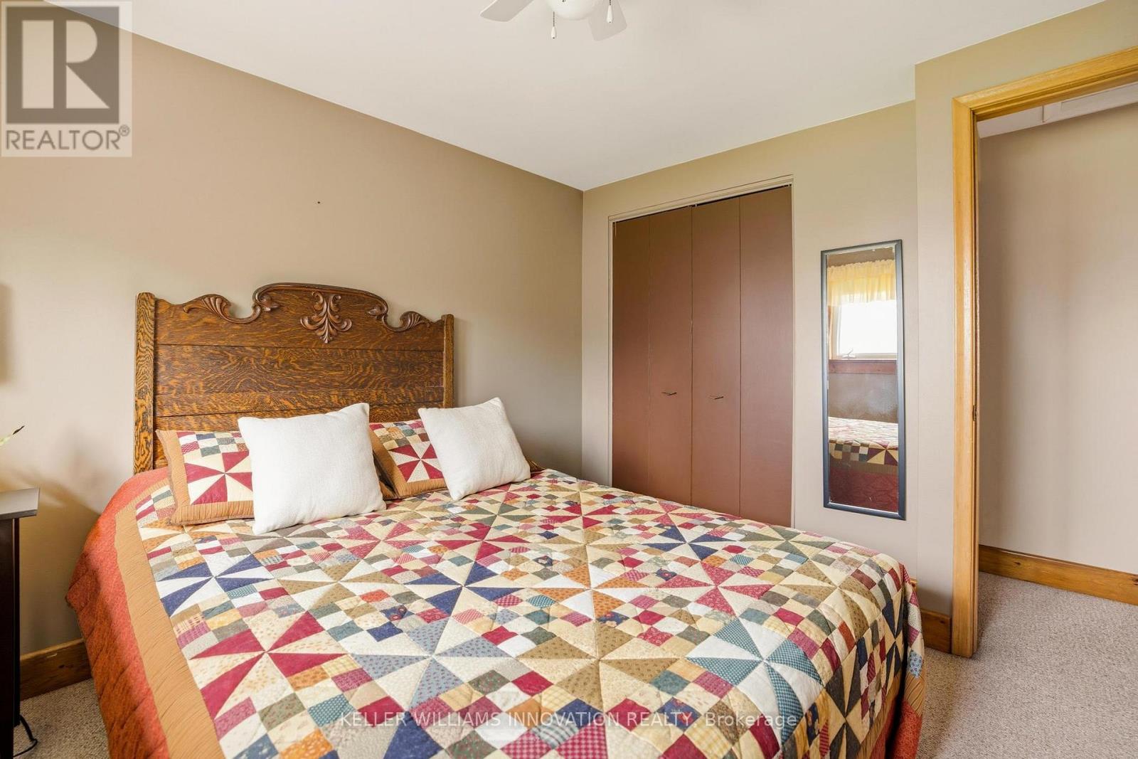 465 BOYNE AVENUE - 3