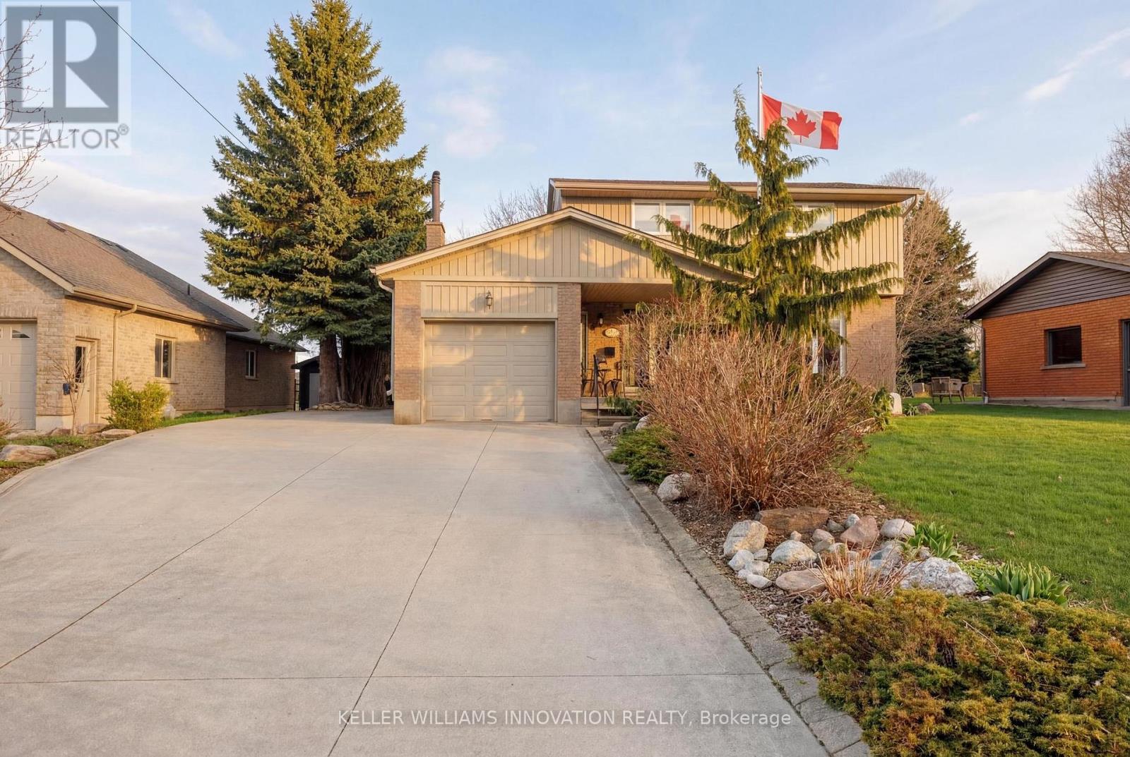 465 BOYNE AVENUE - 18