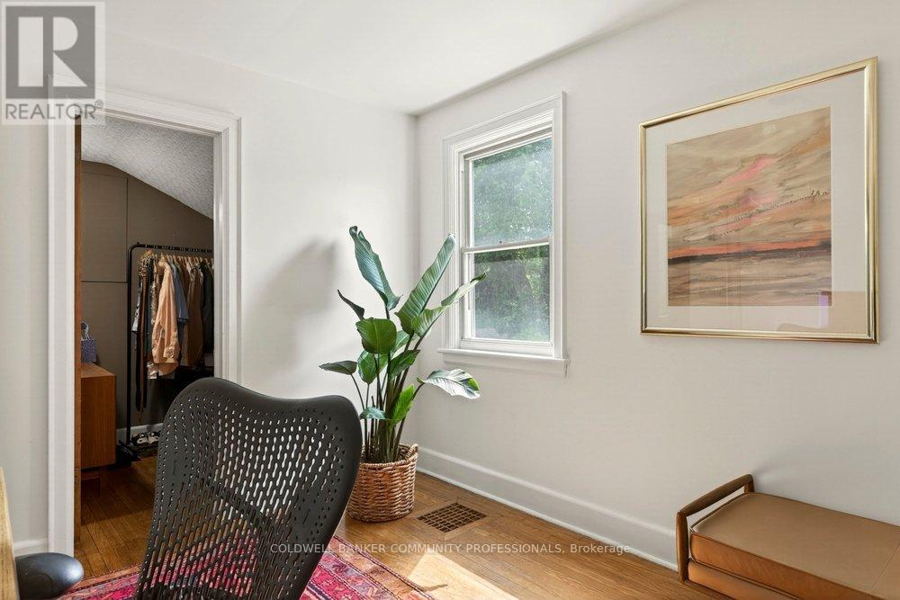 66 EDGEMONT STREET S - 34