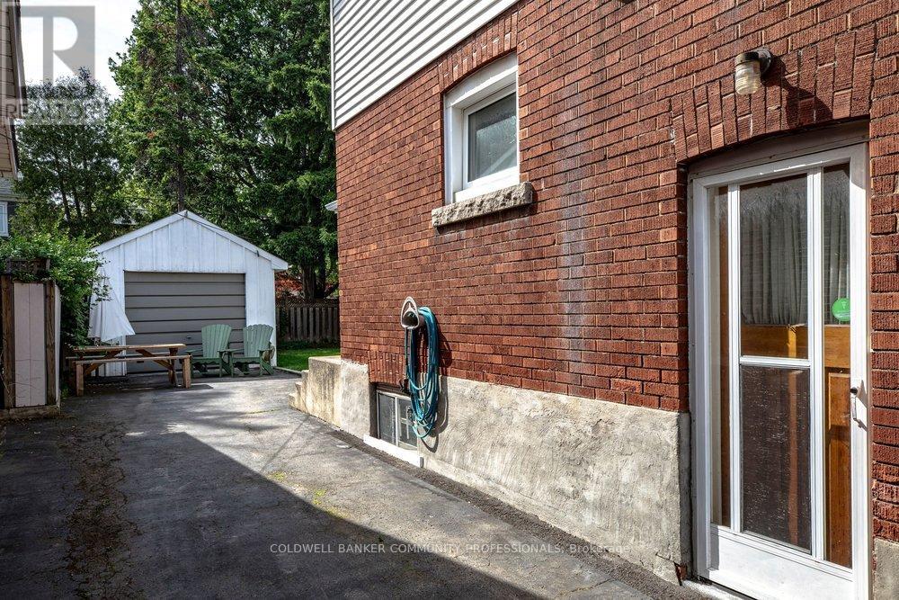 66 EDGEMONT STREET S - 43