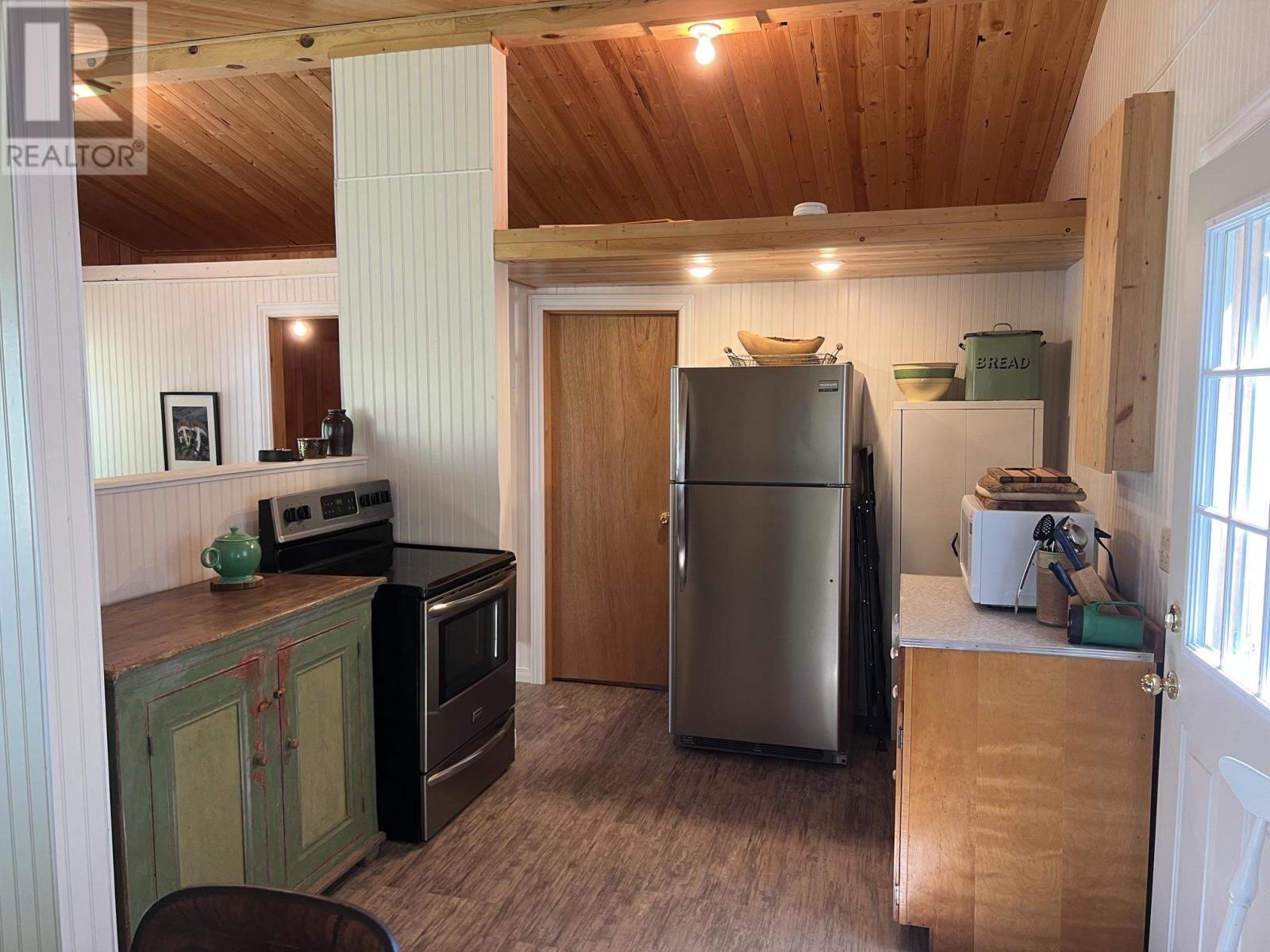 552 Kelly Creek RD - 18