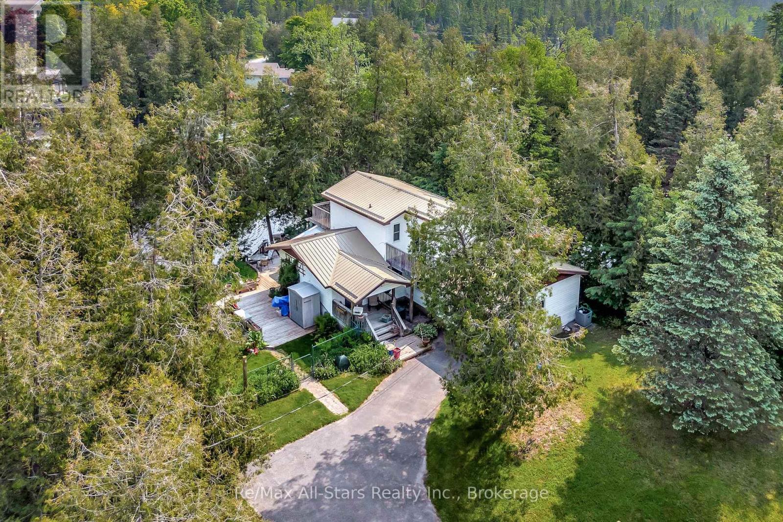 14 WYCHWOOD DRIVE E - 1