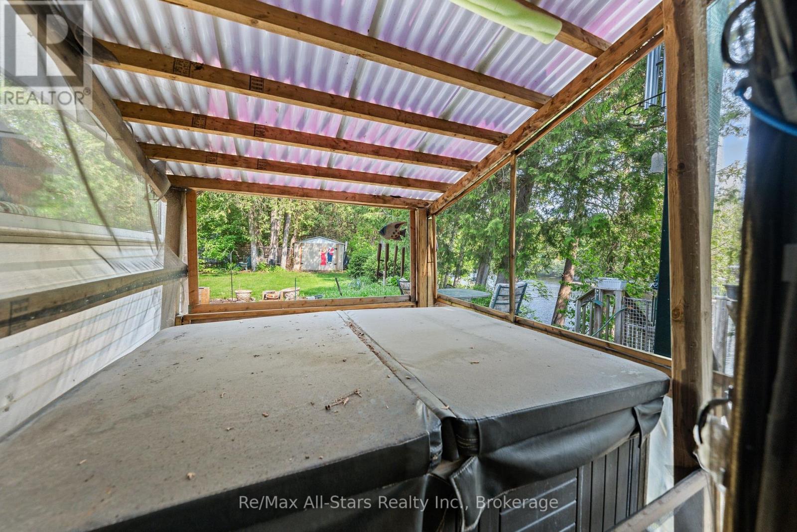 14 WYCHWOOD DRIVE E - 28