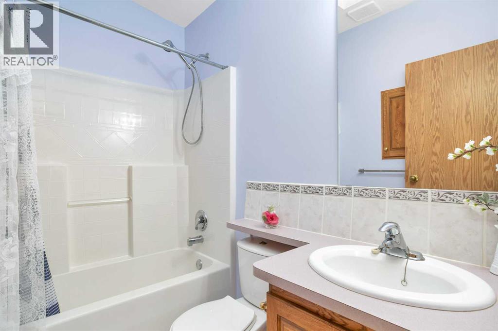 418 6 Street NW — photo 32