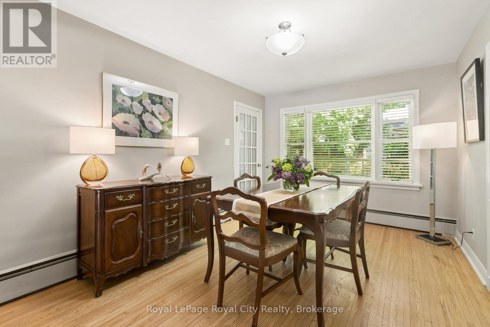 120 HILL STREET E - 12