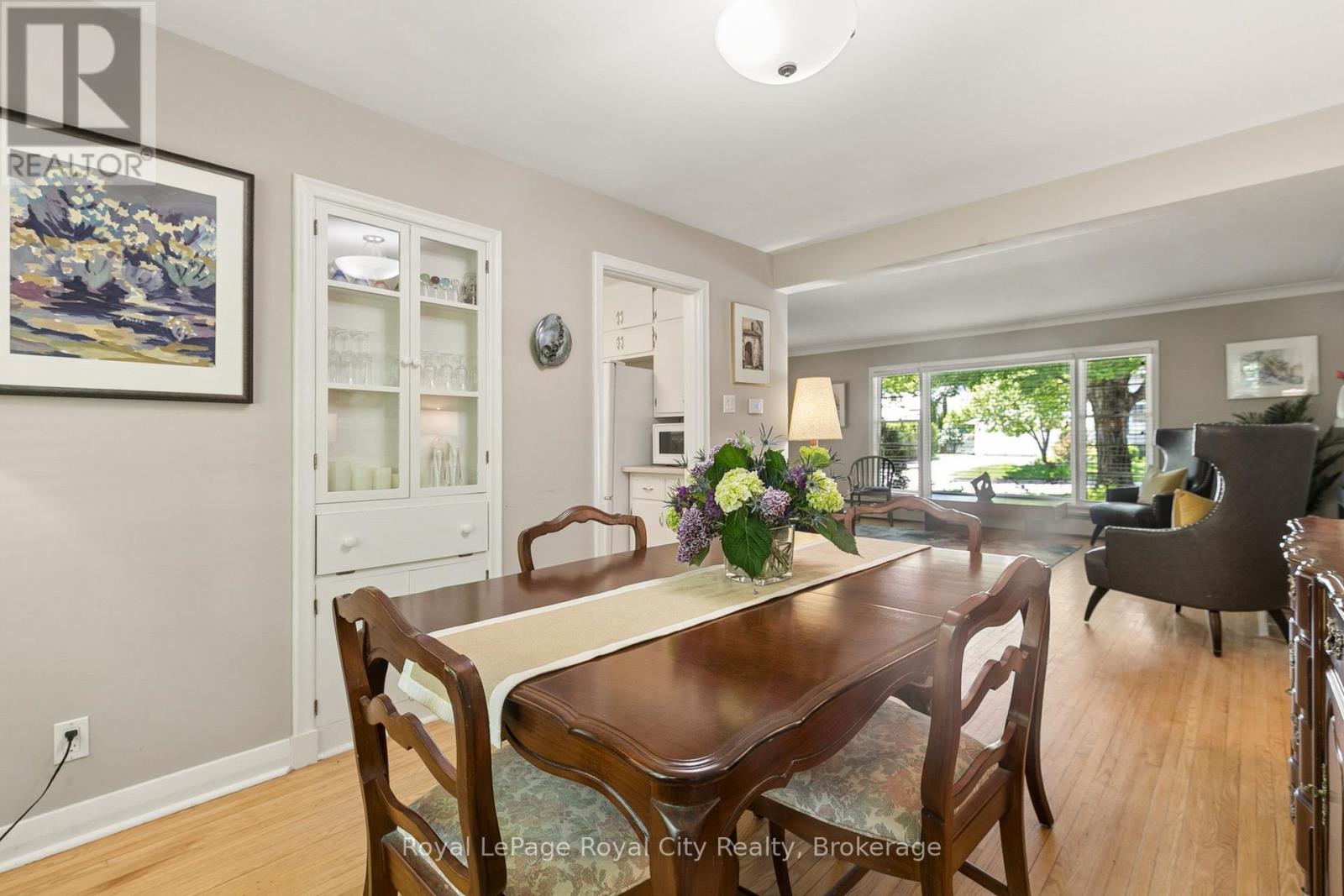 120 HILL STREET E - 13
