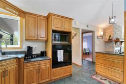 107103 43n (treesbank) Road, Brandon, MB R7A5Y1 Photo 8