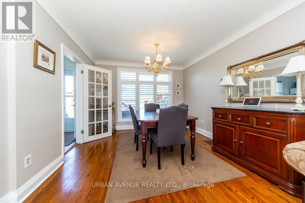 136 TOWER DRIVE - 11