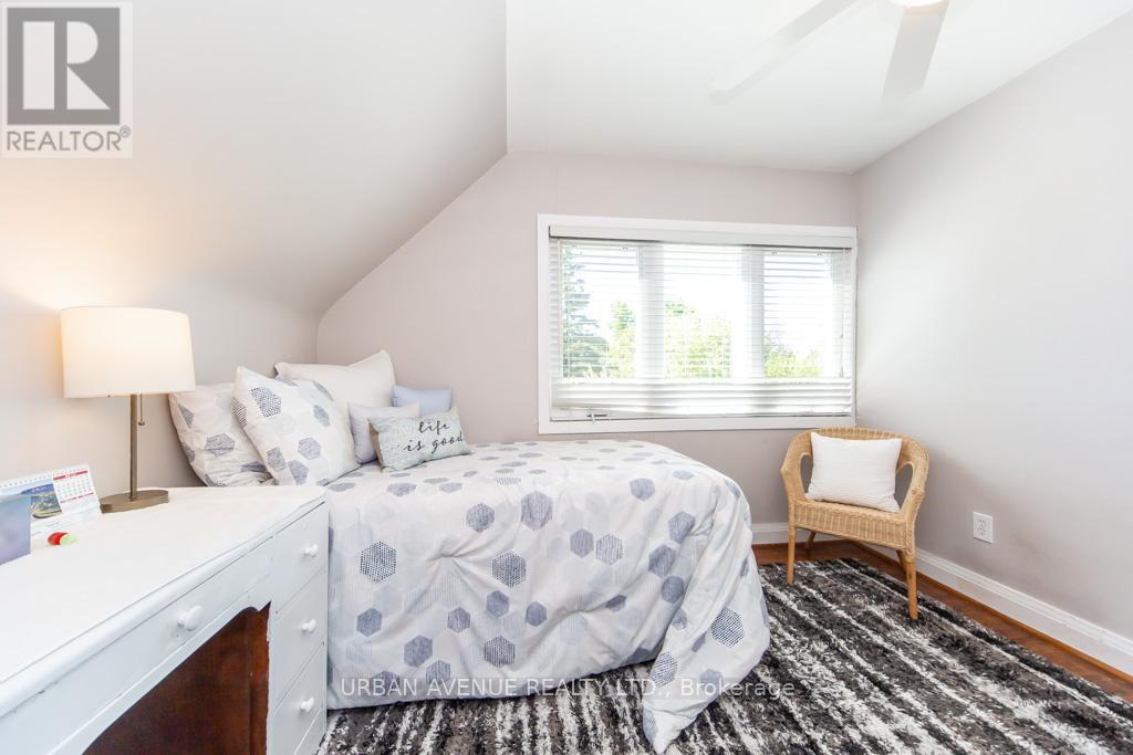 136 TOWER DRIVE - 27