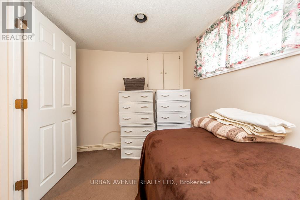 136 TOWER DRIVE - 37